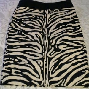 The Limited skirt size 2 nwt